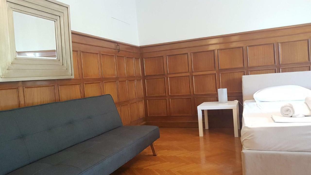 Violet Errathens Apartment - Athens Center, 7 Bd, 3 Bath المظهر الخارجي الصورة