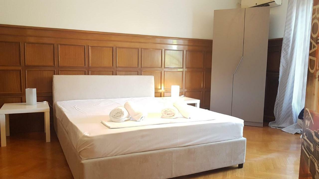 Violet Errathens Apartment - Athens Center, 7 Bd, 3 Bath المظهر الخارجي الصورة